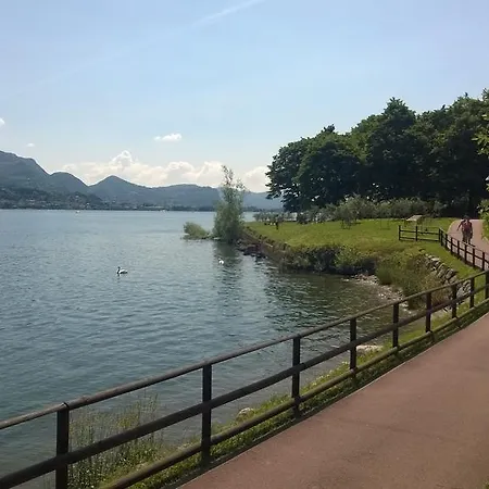 House&lake * Pescate